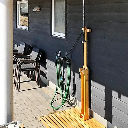 Luxury Pool Retreat By Sea - By Traum Feriehus *