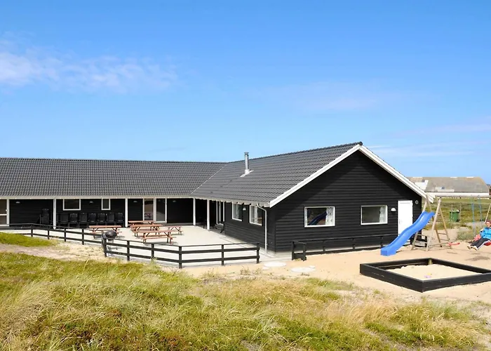 Holiday home Luxury Pool Retreat By Sea - By Traum
